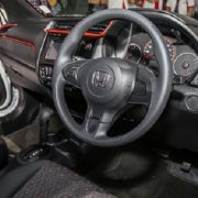 nội thất Honda Brio bản V